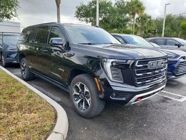 2025 GMC Yukon XL 4WD AT4