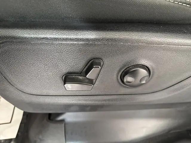 2022 Ram 1500 Big Horn Crew Cab 4x4 57 Box