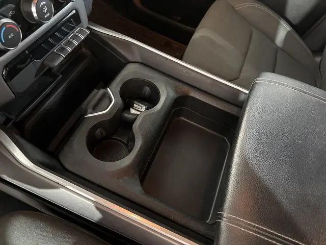 2022 Ram 1500 Big Horn Crew Cab 4x4 57 Box