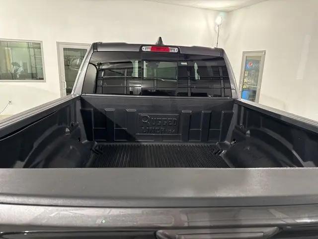 2021 Ram 1500 Big Horn Crew Cab 4x4 5'7" Box