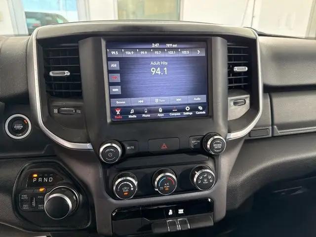 2021 Ram 1500 Big Horn Crew Cab 4x4 5'7" Box