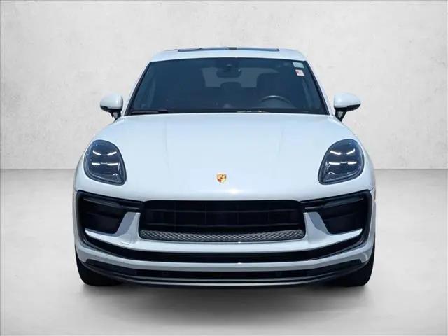 2022 Porsche Macan Macan