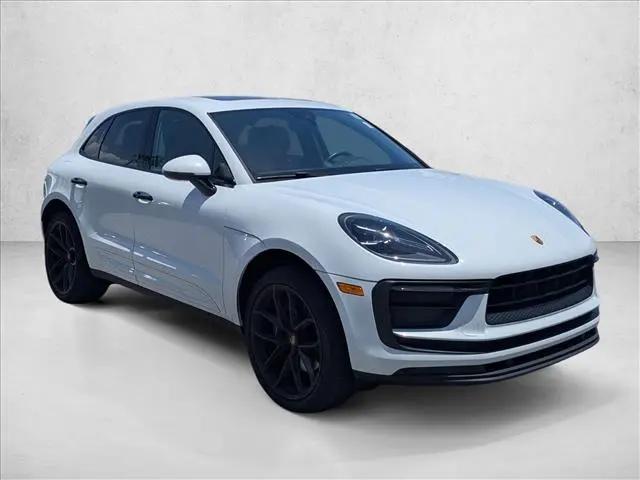 2022 Porsche Macan Macan