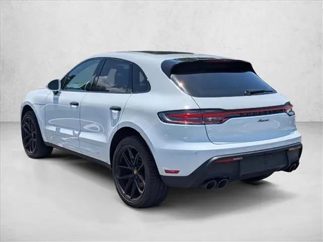 2022 Porsche Macan Macan