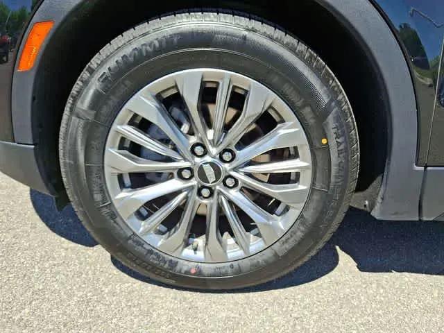 2025 Cadillac XT4 AWD Premium Luxury