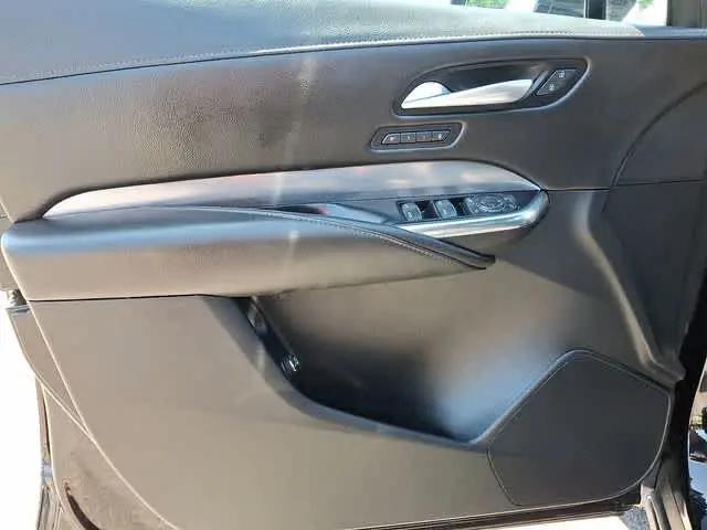2025 Cadillac XT4 AWD Premium Luxury