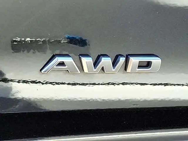 2025 Cadillac XT4 AWD Premium Luxury