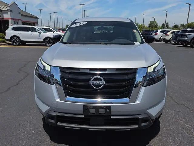 2023 Nissan Pathfinder S 4WD