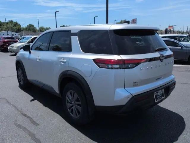 2023 Nissan Pathfinder S 4WD