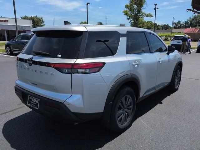 2023 Nissan Pathfinder S 4WD