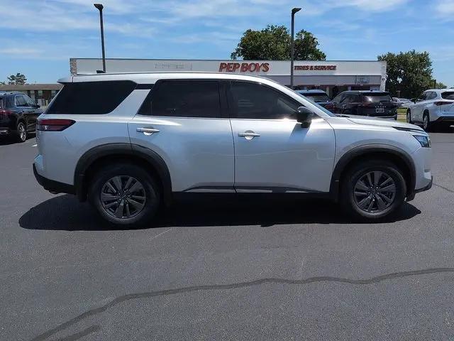 2023 Nissan Pathfinder S 4WD