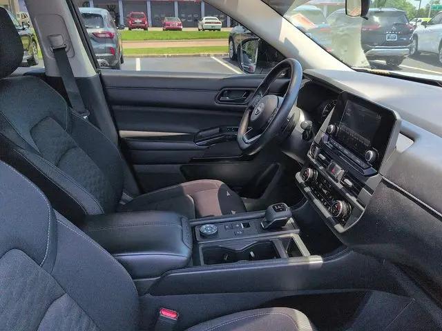 2023 Nissan Pathfinder S 4WD