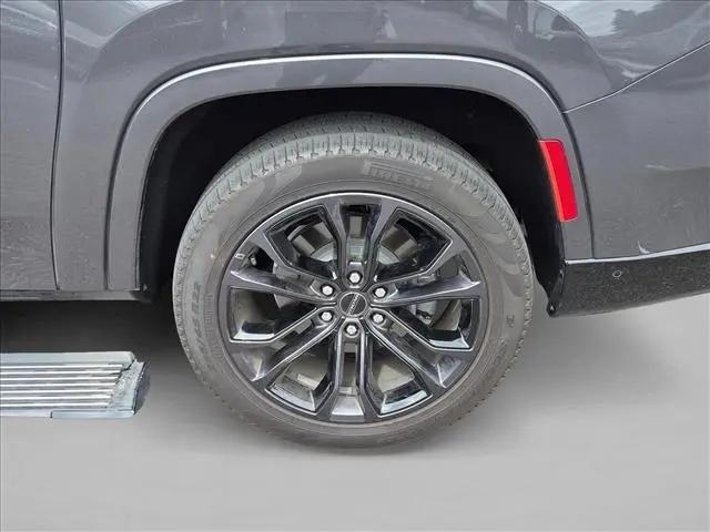 2024 Jeep Grand Wagoneer L Series III Obsidian 4x4