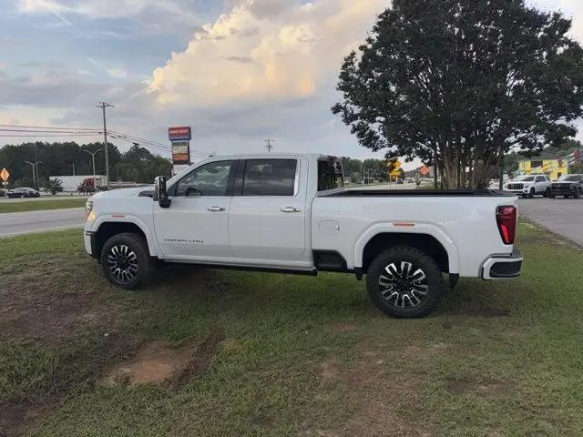 2026 GMC Sierra 2500HD Crew Cab, Standard Bed, Denali Ultimate, 4WD