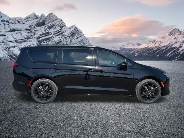 2027 Chrysler Pacifica Limited
