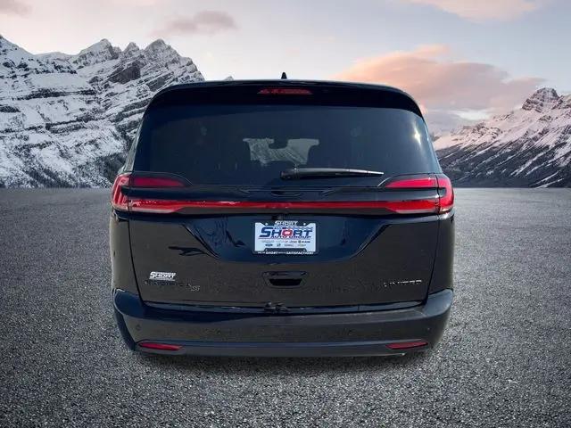 2027 Chrysler Pacifica Limited