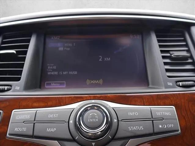 2017 INFINITI QX80 Standard