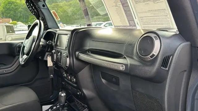 2017 Jeep Wrangler Unlimited Willy Wheeler 4x4