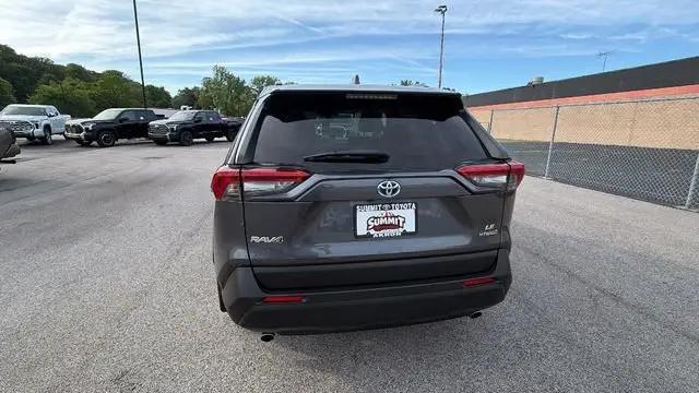 2020 Toyota RAV4 Hybrid LE