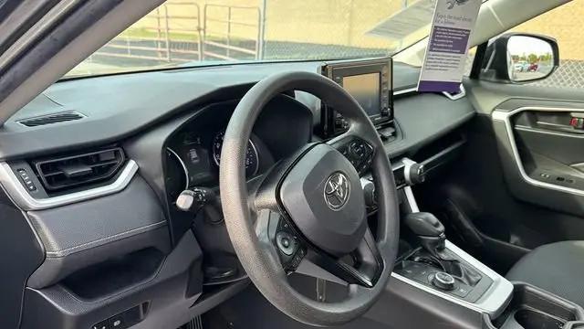 2020 Toyota RAV4 Hybrid LE