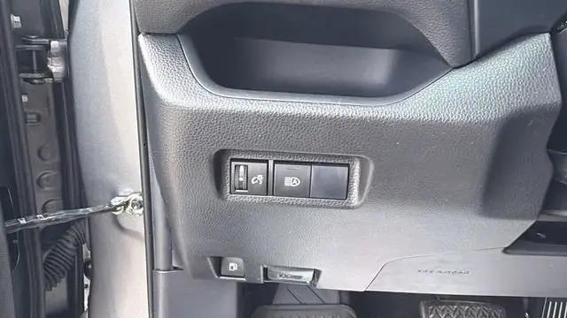 2020 Toyota RAV4 Hybrid LE