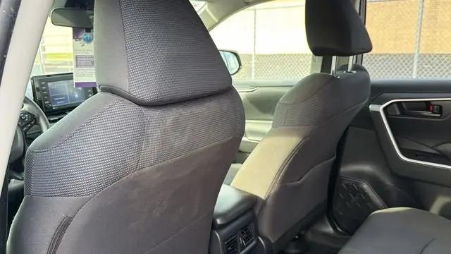 2020 Toyota RAV4 Hybrid LE