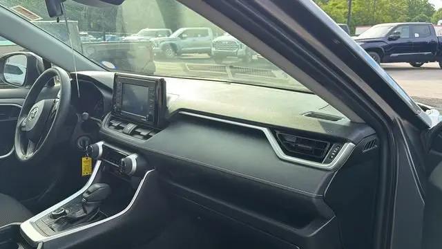 2020 Toyota RAV4 Hybrid LE