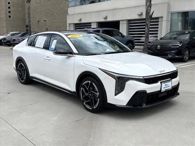 2025 Kia K4 GT-Line
