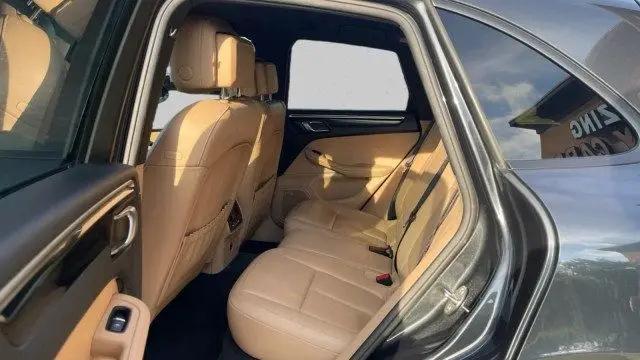 2020 Porsche Macan Macan