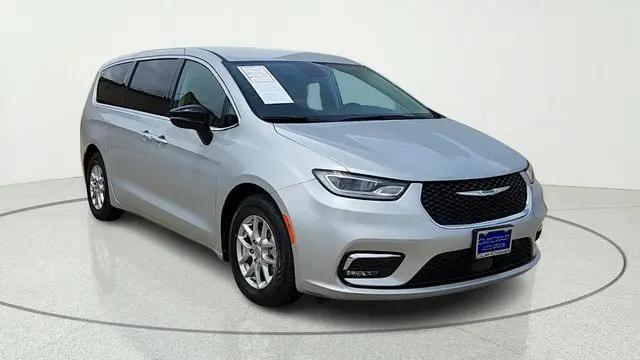 2024 Chrysler Pacifica Touring L for sale in Dallas, TX
