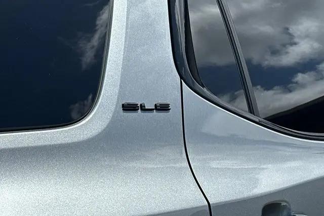 2023 GMC Acadia FWD SLE
