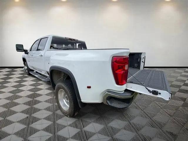 2020 Chevrolet Silverado 3500HD 4WD Crew Cab Long Bed LTZ