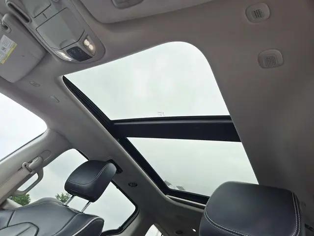 2022 Chrysler Pacifica Limited AWD