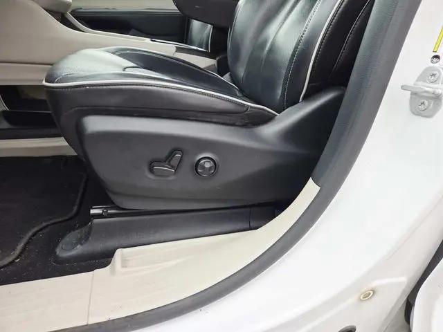 2022 Chrysler Pacifica Limited AWD