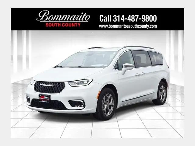 2022 Chrysler Pacifica Limited AWD for sale in St. Louis, MO