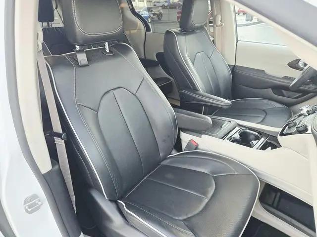 2022 Chrysler Pacifica Limited AWD