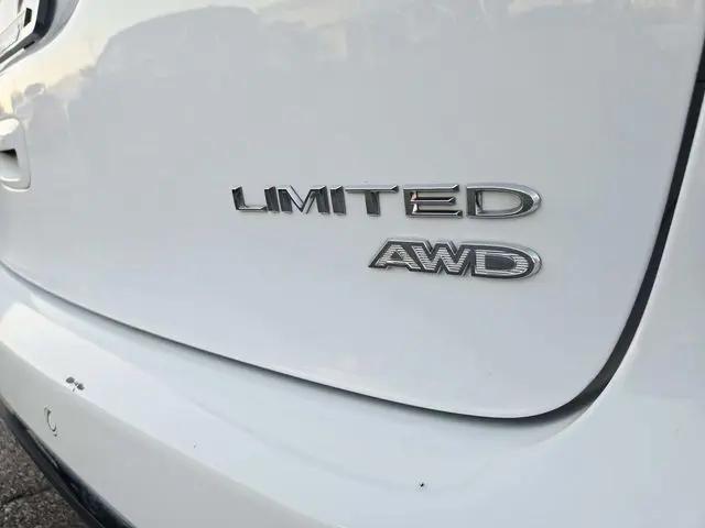 2022 Chrysler Pacifica Limited AWD