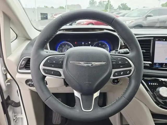2022 Chrysler Pacifica Limited AWD