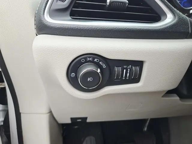 2022 Chrysler Pacifica Limited AWD