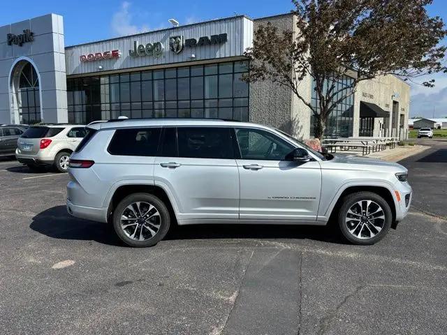 2021 Jeep Grand Cherokee Overland 4x4 for sale in Luverne, MN