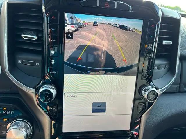 2022 Ram 1500 Laramie Crew Cab 4x4 5'7" Box