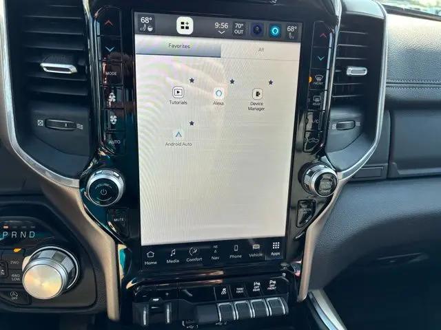2022 Ram 1500 Laramie Crew Cab 4x4 5'7" Box