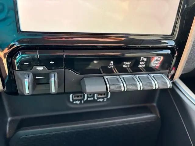 2022 Ram 1500 Laramie Crew Cab 4x4 5'7" Box
