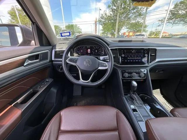 2022 Volkswagen Atlas 3.6L V6 SE w/Technology