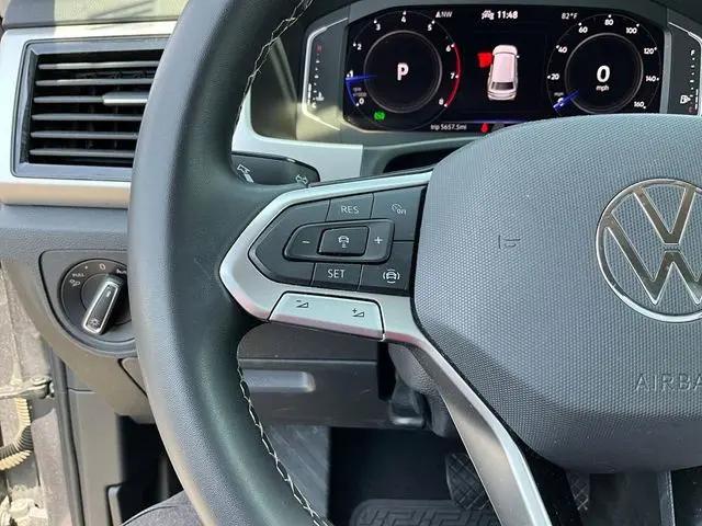 2022 Volkswagen Atlas 3.6L V6 SE w/Technology