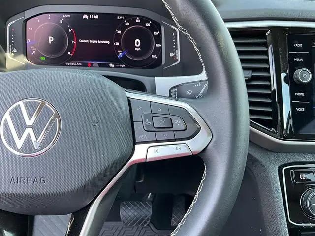 2022 Volkswagen Atlas 3.6L V6 SE w/Technology
