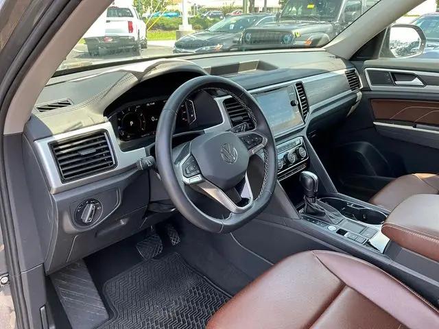 2022 Volkswagen Atlas 3.6L V6 SE w/Technology