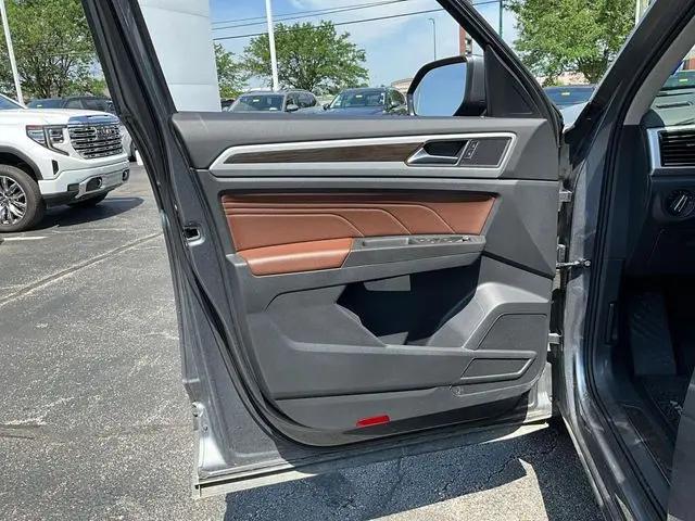 2022 Volkswagen Atlas 3.6L V6 SE w/Technology