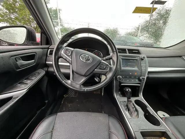 2016 Toyota Camry XLE