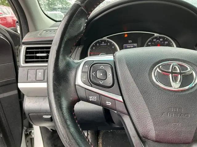 2016 Toyota Camry XLE